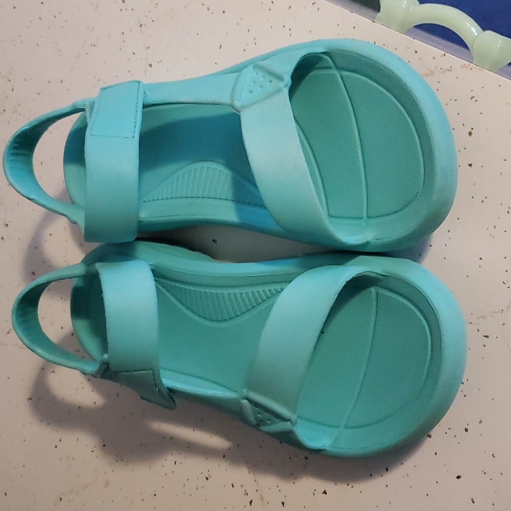 Teva Hurricane Drift. Size 9.